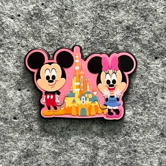 8 Pin Disney Bundle - HKDL Pin Trading Carnival, Mickey Mouse, Ariel & Flounder - Picture 2 of 9